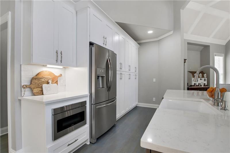 3905 Greenside Court