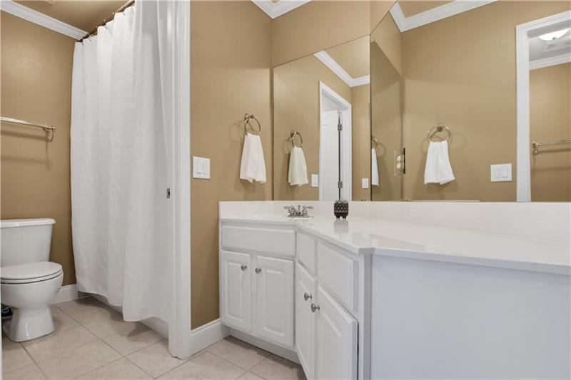 3905 Greenside Court