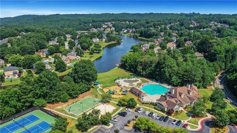 3905 Greenside Court