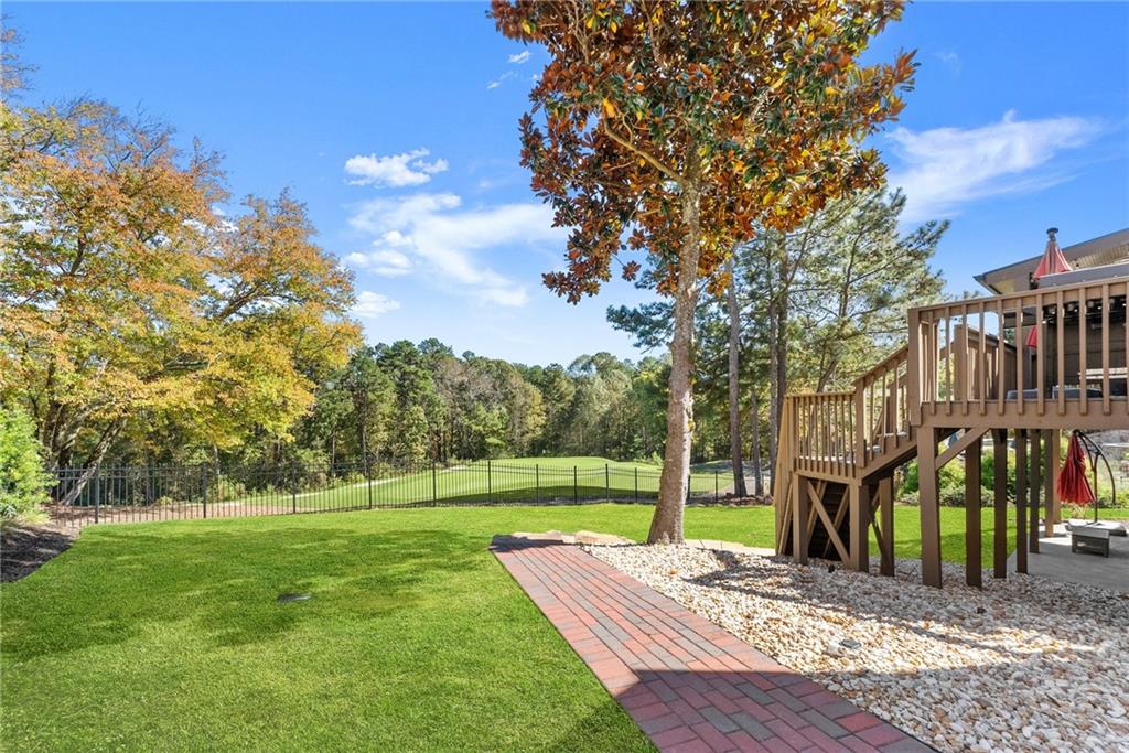 3905 Greenside Court