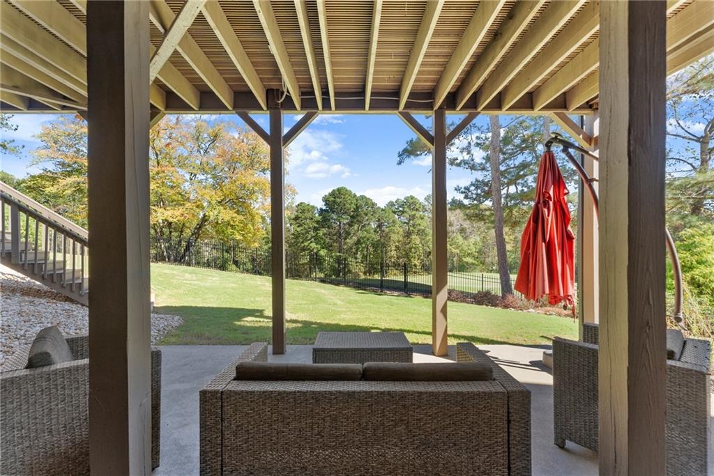 3905 Greenside Court