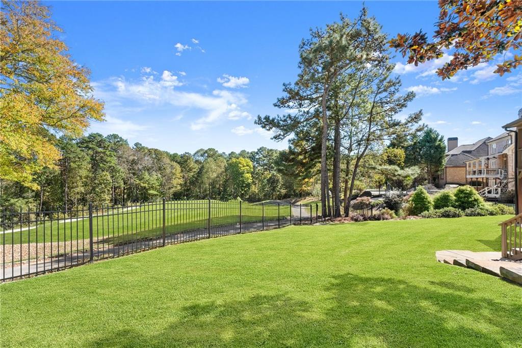 3905 Greenside Court