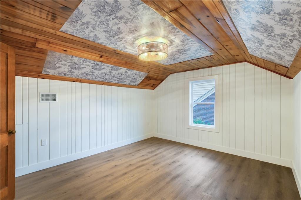 458 Shannon Drive SW