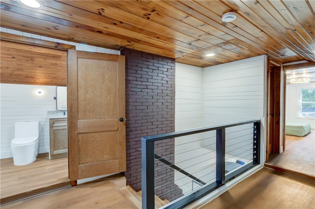 458 Shannon Drive SW