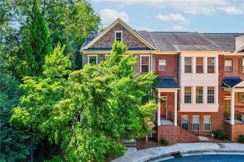 3304 Ferncliff Court