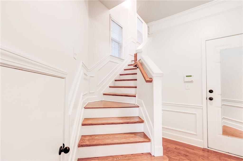 3304 Ferncliff Court