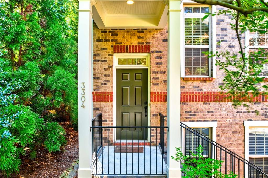 3304 Ferncliff Court