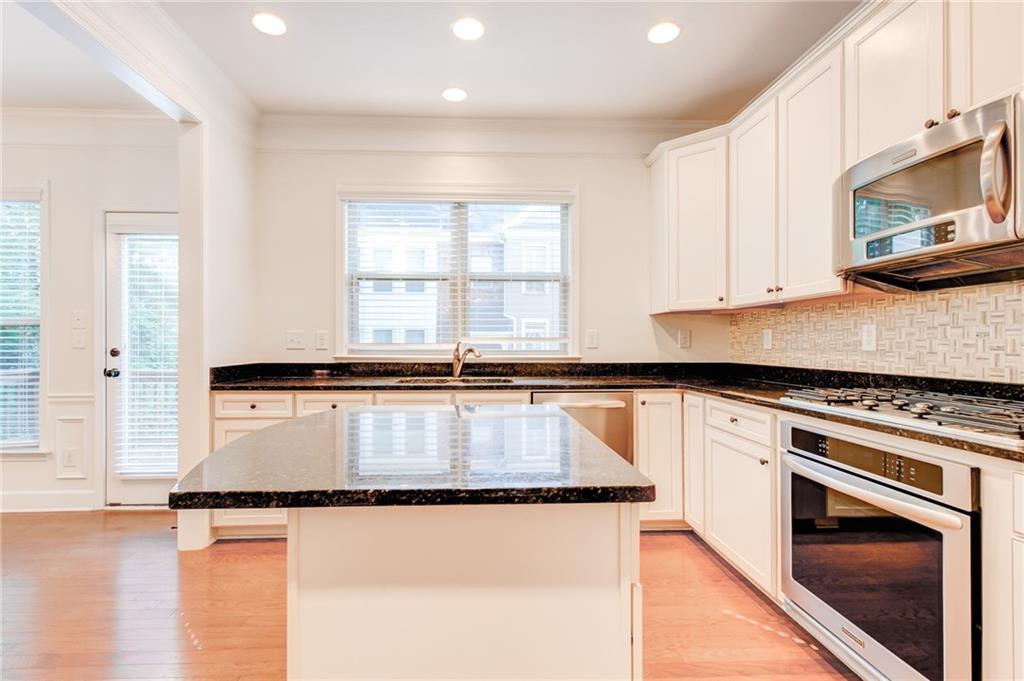 3304 Ferncliff Court