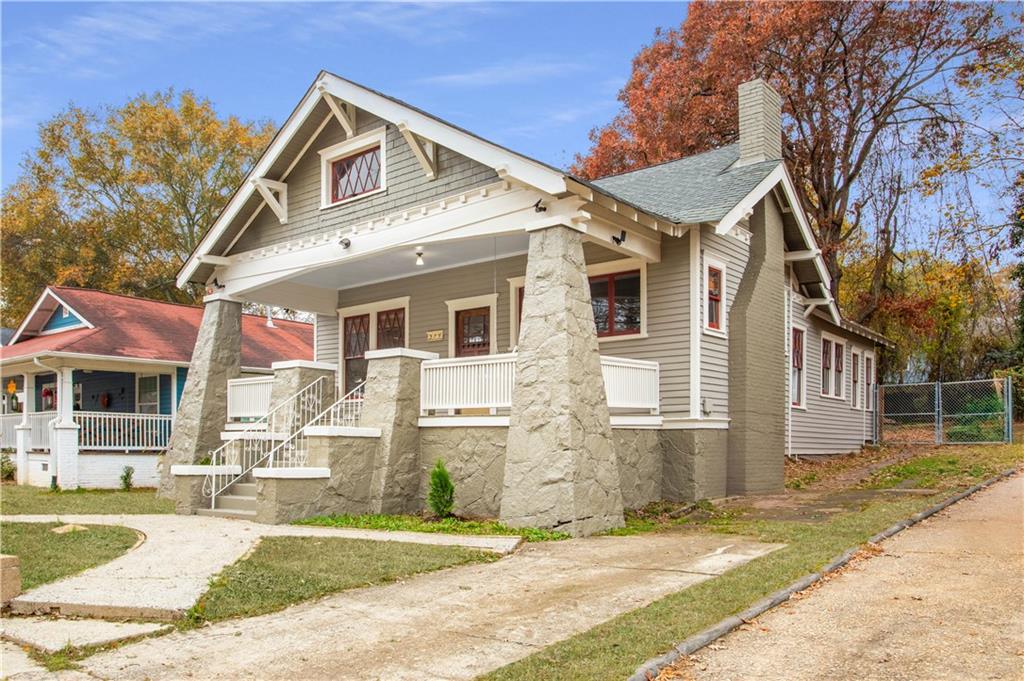 379 Mathewson Place SW