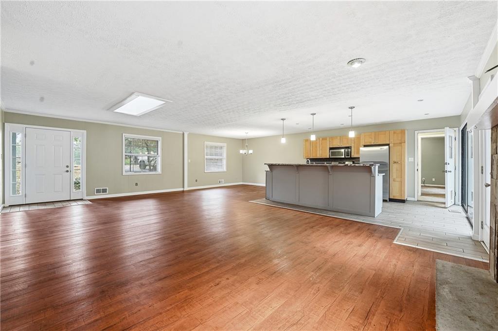 190 Crestwood Court