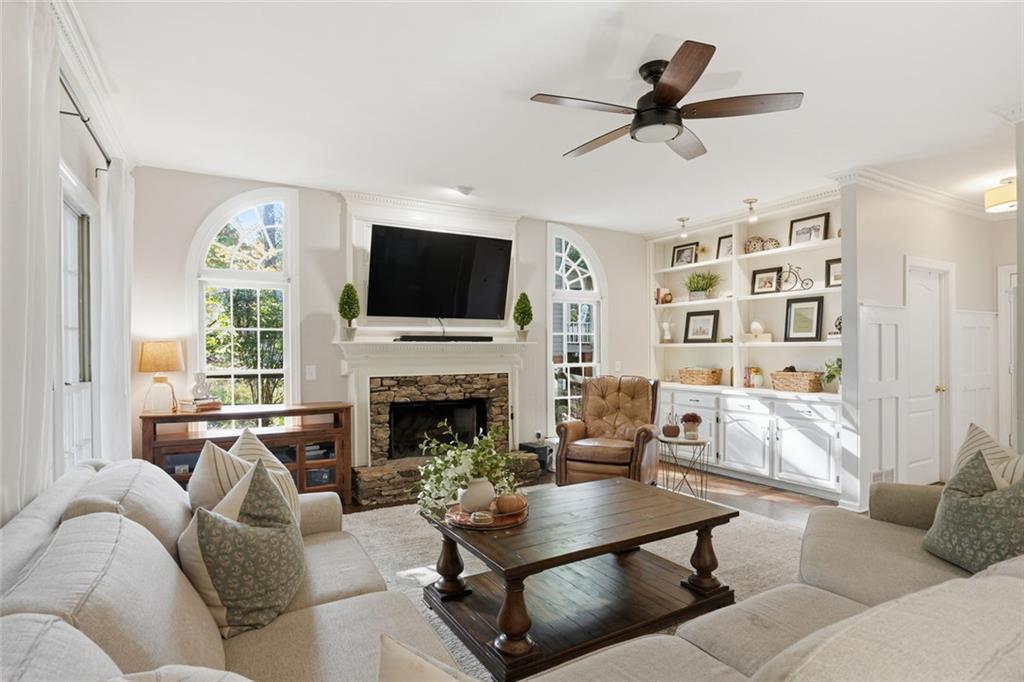 3244 Cobbs Farm Trail NW