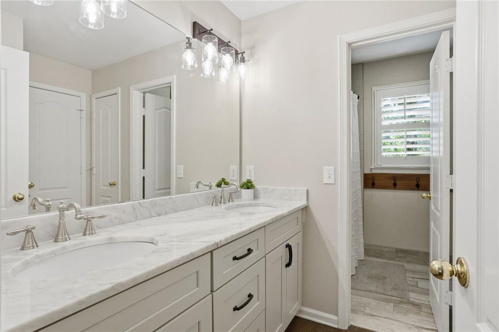 3244 Cobbs Farm Trail NW
