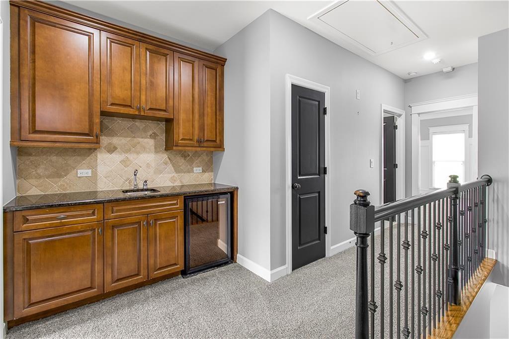 2145 W Village Crossing SE