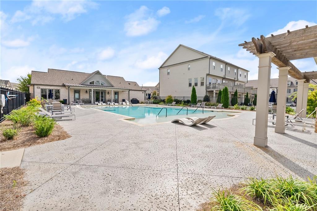 2536 Skyland Drive NE