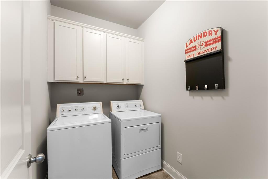 2536 Skyland Drive NE