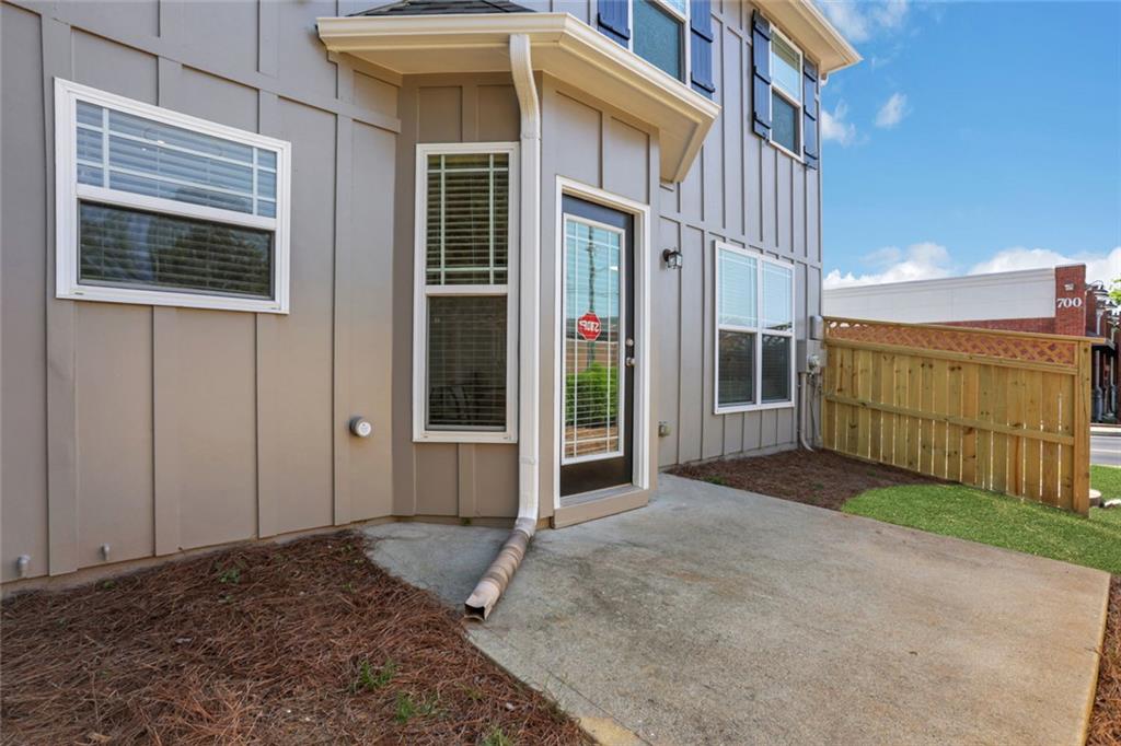 3552 Clear Creek Crossing NW