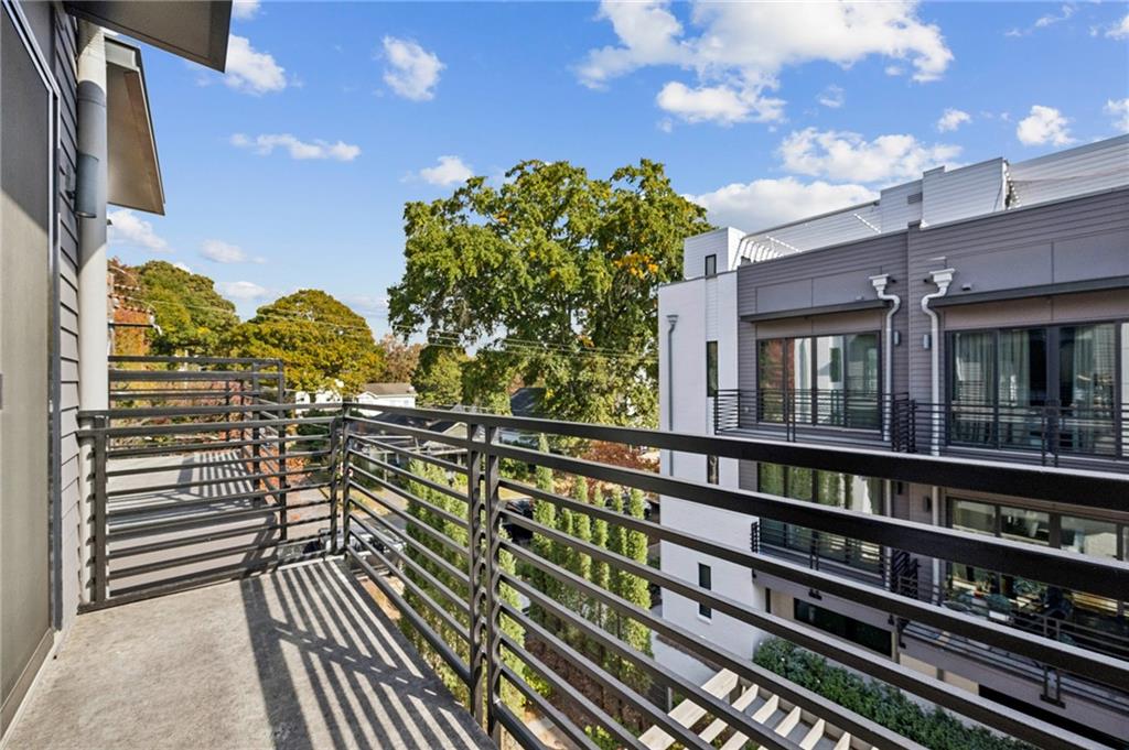 450 Plateau Place NW