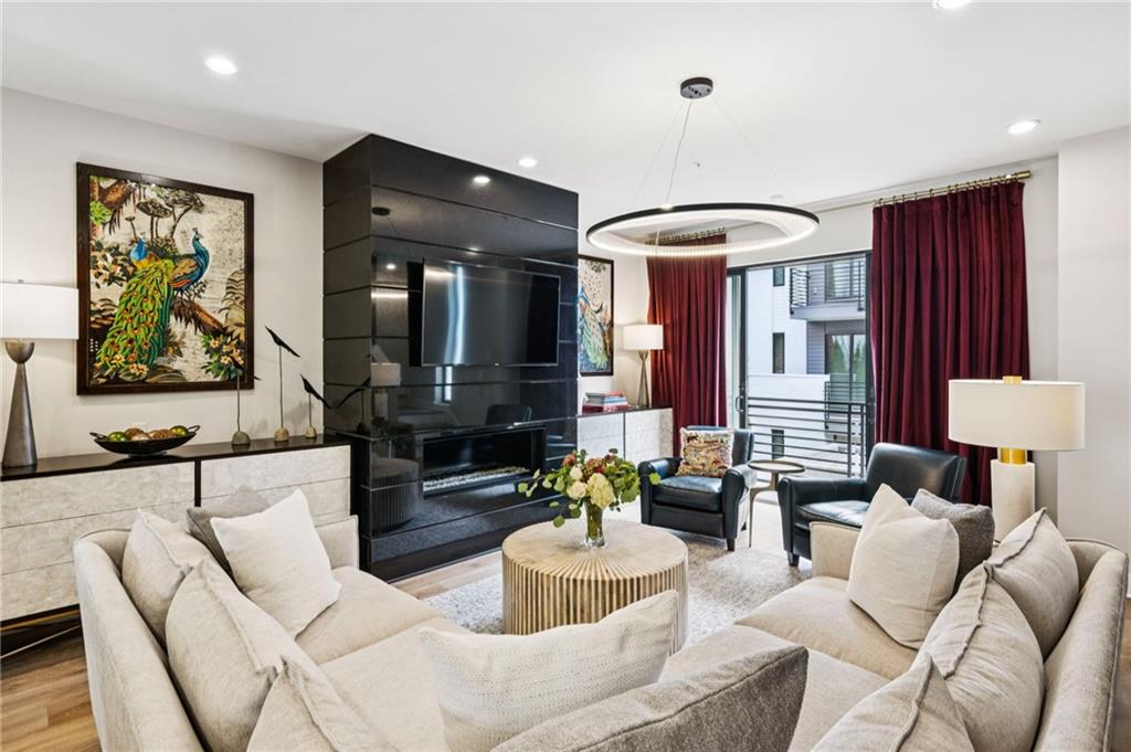 450 Plateau Place NW