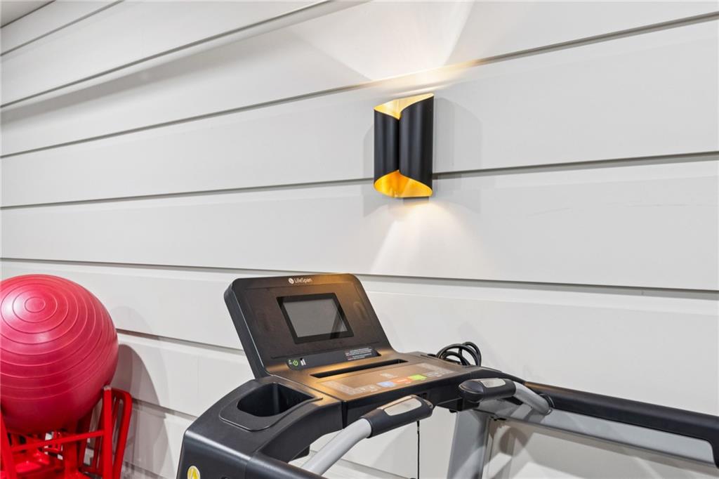 450 Plateau Place NW