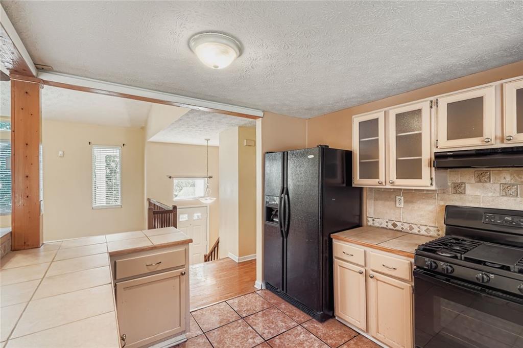 6134 Raintree Bend