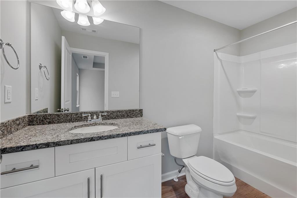 2874 Laurel Ridge Circle