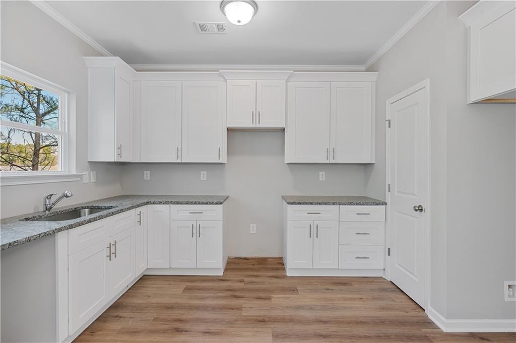 2874 Laurel Ridge Circle