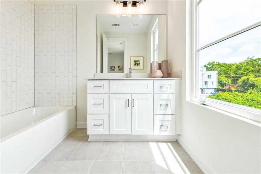 2029 Memorial Drive Unit 33