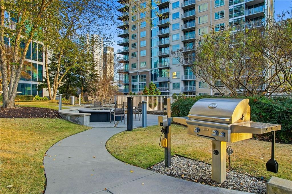 44 Peachtree Place NE Unit 424
