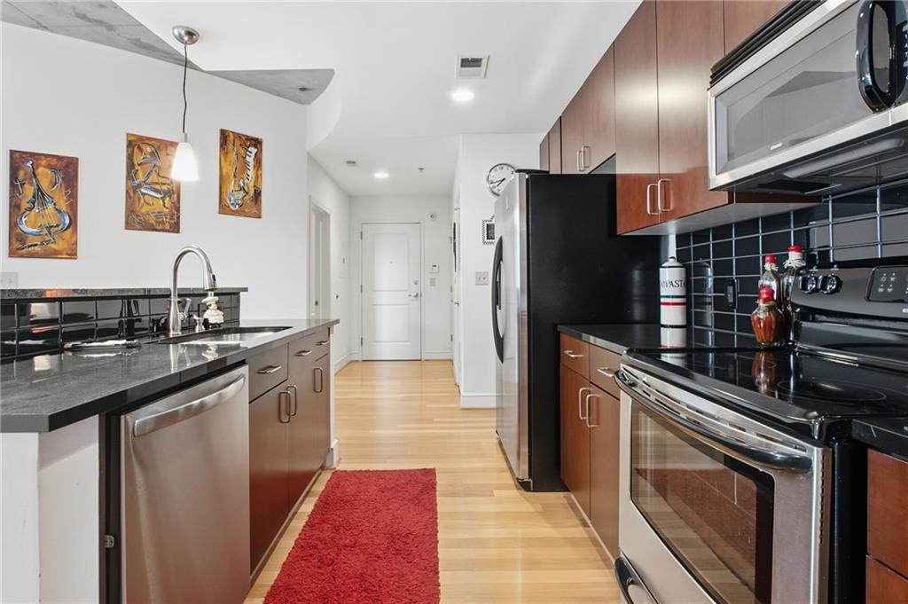 44 Peachtree Place NE Unit 424