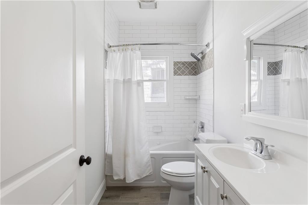 679 Lawton Street SW