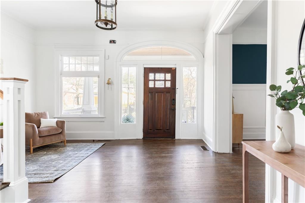 679 Lawton Street SW