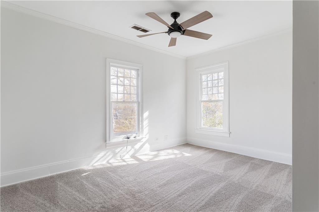 679 Lawton Street SW