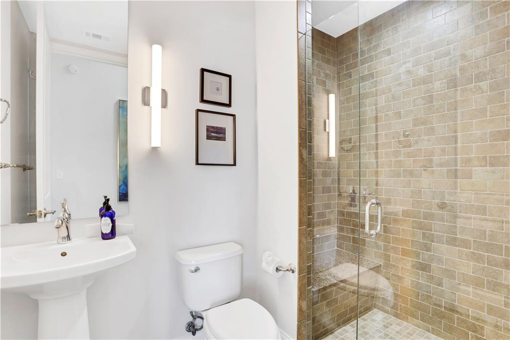 270 17th Street NW Unit 3308