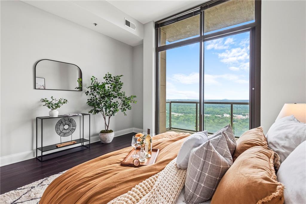 270 17th Street NW Unit 4306