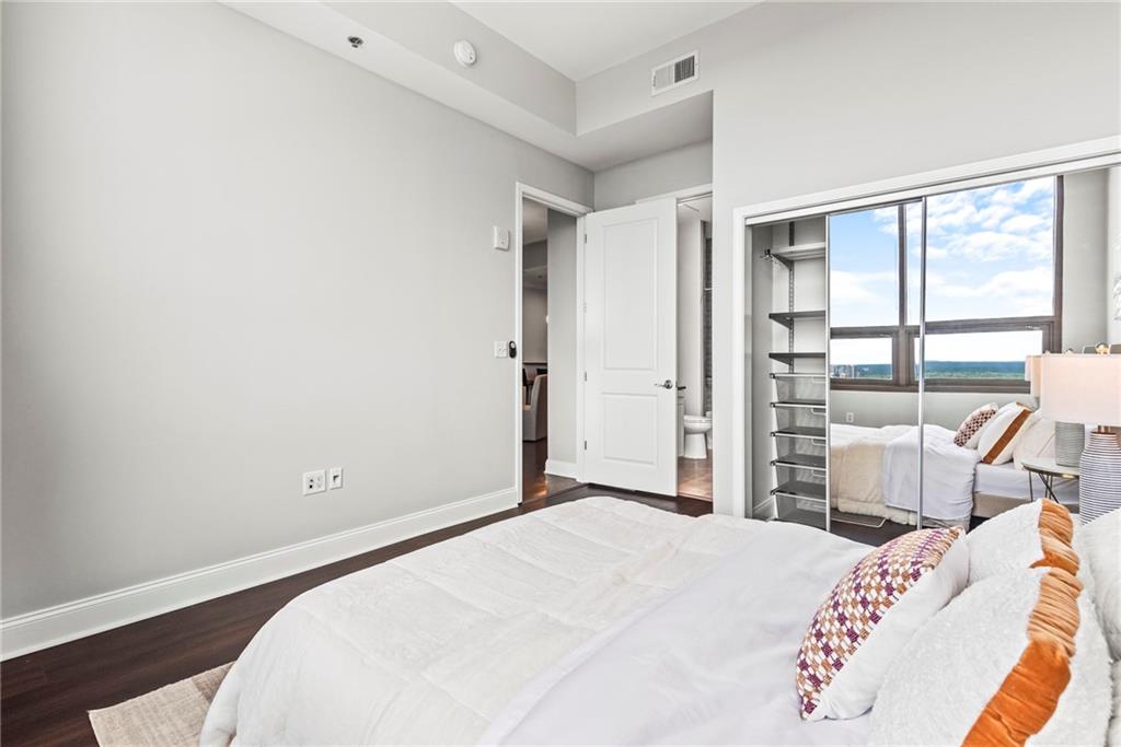 270 17th Street NW Unit 4306