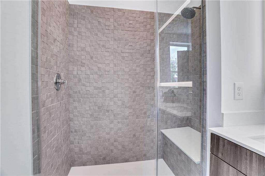 775 Juniper Street NE Unit 327