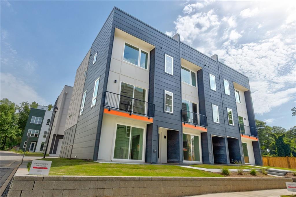 2029 Memorial Drive Unit 32