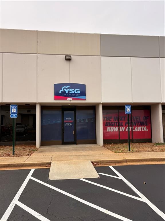 2027 Weems Road