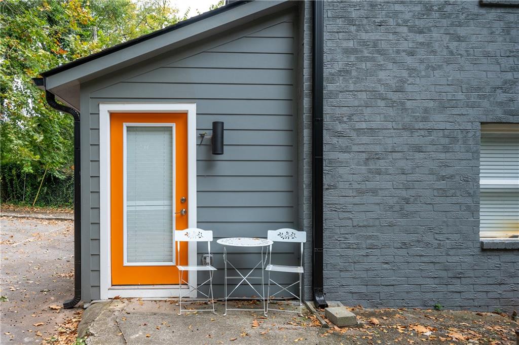 1170 Greenwich Street Unit 7