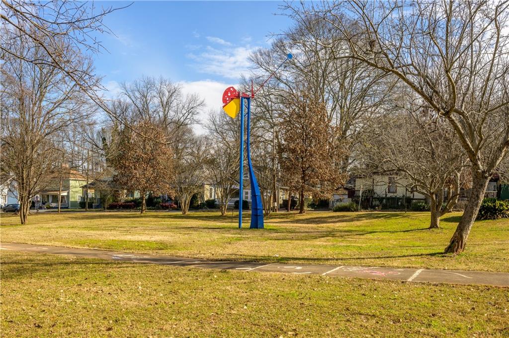 1170 Greenwich Street Unit 7