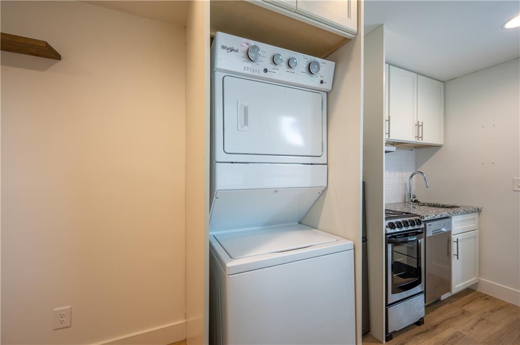 1170 Greenwich Street Unit 7