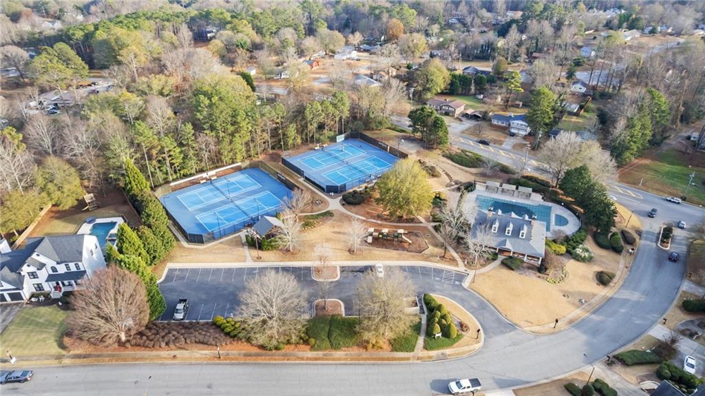 211 Woodview Lane