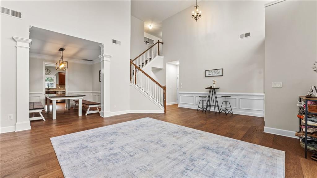 211 Woodview Lane