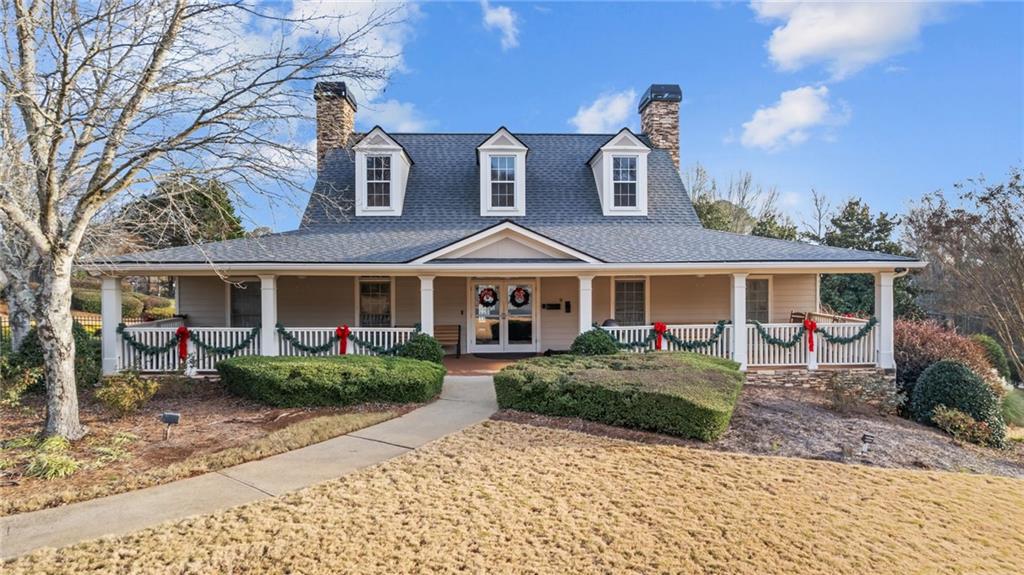 211 Woodview Lane