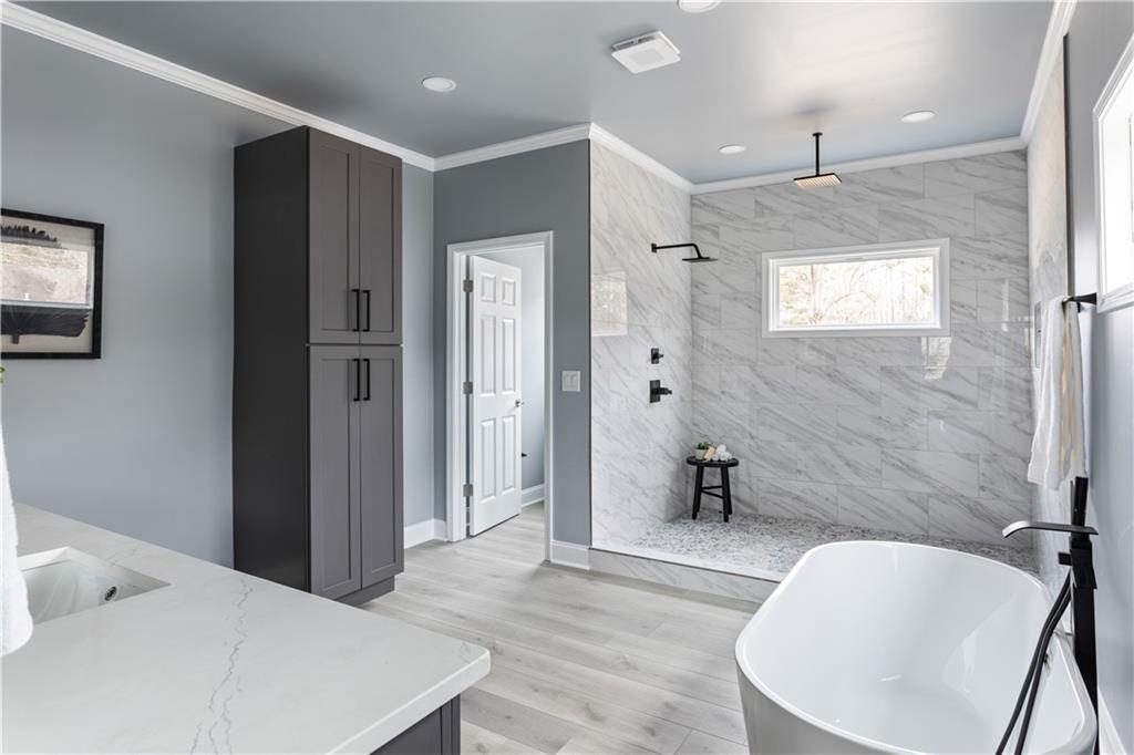 3387 Lee Place