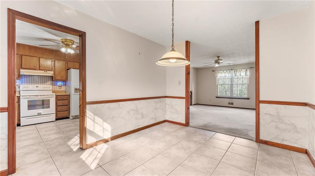 570 Candlewick Lane NW
