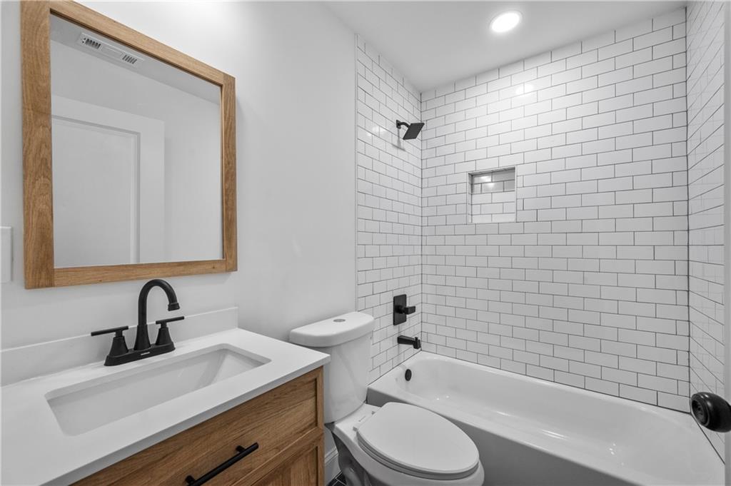 360 Ponce De Leon Avenue NE Unit 16