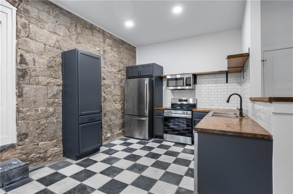 360 Ponce De Leon Avenue NE Unit 16