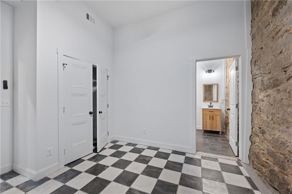 360 Ponce De Leon Avenue NE Unit 16