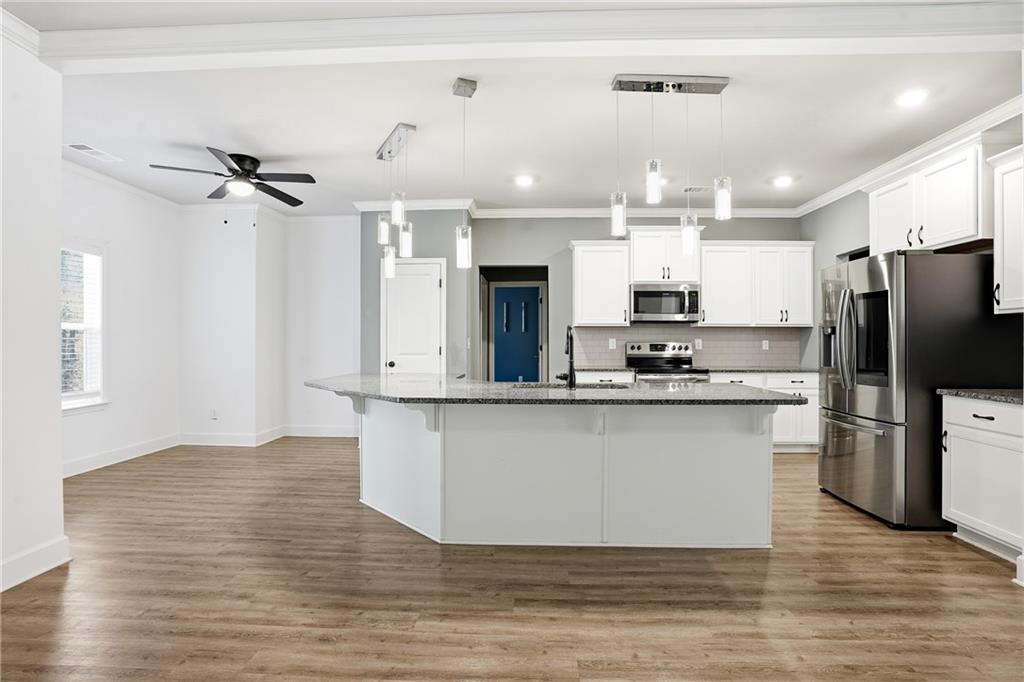 95 Hawthorn Lane